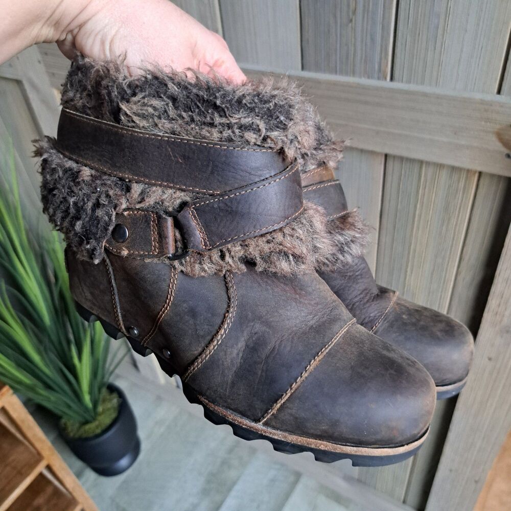 SOREL Joan Of Arctic Wedge Ankle Boots Faux Fur Trim NL1984-202 Brown Size 7.5